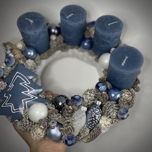 Adventi koszorú- Blueberry Frost #1, Karácsony, Adventi díszek, Adventi asztaldísz, Virágkötés, MESKA
