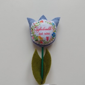 Filc tulipán óvónéniknek, dadusoknak (1 darab) - otthon & életmód - dekoráció - virágdísz és tartó - csokor & virágdísz - Meska.hu