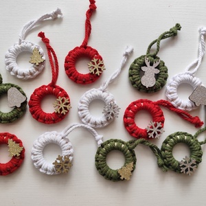 Karácsonyi makramé kisebb, 12 darabos  - karácsony - karácsonyi lakásdekoráció - karácsonyfadíszek - Meska.hu