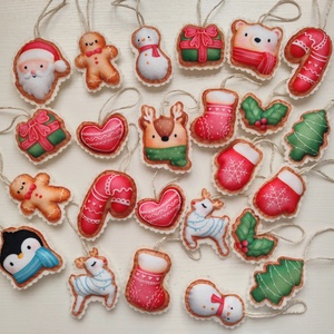 24 darabos apró filc karácsonyfadísz  - Meska.hu