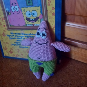 Csillag Patrik amigurumi mesefigura - játék & sport - 3 éves kor alattiaknak - alvóka & rongyi - Meska.hu
