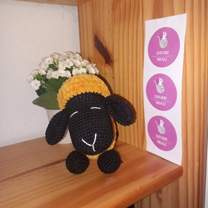 Fekete bárány, amigurumi játékfigura, Játék & Sport, Plüssállat & Játékfigura, Plüss bárány, Baba-és bábkészítés, Horgolás, MESKA
