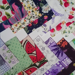 100 db Növény mintás patchwork 8x8 cm pamutvászon csomag Nöb   - kellékek & szerszámok - méteráru - anyagcsomag - Meska.hu