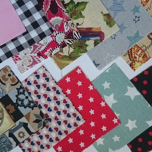 100 db Vegyes mintás patchwork 10x10 cm pamutvászon csomag Vegyi - kellékek & szerszámok - méteráru - anyagcsomag - Meska.hu