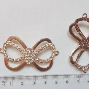 Rosegold rózsaarany masni összekötő fehér kövekkel , Kellékek & szerszámok, Gyöngyfűzés kellékek, Fém köztesek, , MESKA