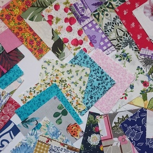 100 db Növény mintás patchwork 10x10 8x8 cm pamutvászon csomag NV2 - kellékek & szerszámok - méteráru - anyagcsomag - Meska.hu