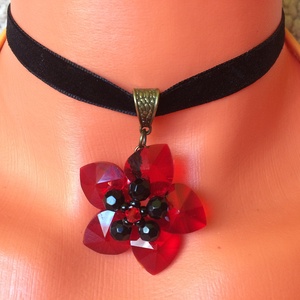 Piros lótuszvirág medálos nyakék bársony choker Halloween  - Meska.hu