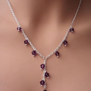 Lila gyöngyös fürtös nyaklánc ezüst színű, Ékszer, Nyaklánc, Y nyaklánc, Ékszerkészítés, MESKA