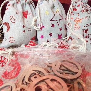 Színjátszó mintás adventi kalendárium naptár zsák 24 db  - karácsony - adventi díszek - adventi naptár - Meska.hu Színjátszó mintás adventi kalendárium naptár zsák 24 db  - karácsony - adventi díszek - adventi naptár - Meska.hu