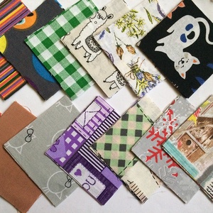 100 db vegyes mintájú patchwork 8x8 cm pamutvászon csomag V2 - kellékek & szerszámok - méteráru - anyagcsomag - Meska.hu