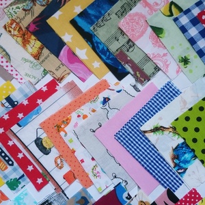 100 db gyerek mintájú patchwork 10x10 cm pamutvászon csomag GYA - kellékek & szerszámok - méteráru - anyagcsomag - Meska.hu