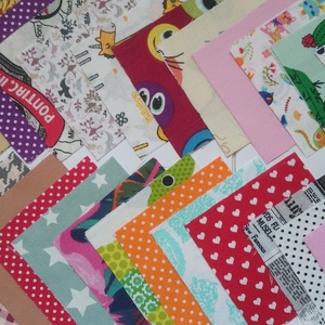100 db gyerek mintájú patchwork 10x10 cm pamutvászon csomag GYC - kellékek & szerszámok - méteráru - anyagcsomag - Meska.hu