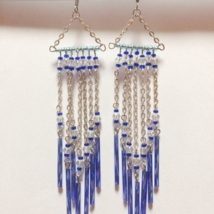 Ezüst metálkék láncos rojtos hosszú fülbevaló, Ékszer, Fülbevaló, Lógó fülbevaló, Ékszerkészítés, MESKA