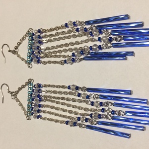 Ezüst metálkék láncos rojtos hosszú fülbevaló, Ékszer, Fülbevaló, Lógó fülbevaló, Ékszerkészítés, MESKA