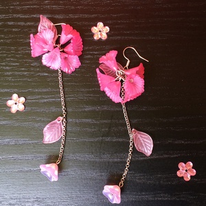 Rózsaszín virágcsokor - leveles fülbevaló , Ékszer, Fülbevaló, Lógó fülbevaló, Ékszerkészítés, MESKA