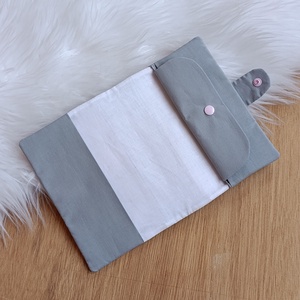 Kártyatartós egészségügyi kiskönyv borító - baba - mama - babaemlékek - egészségügyi kiskönyv borító - Meska.hu