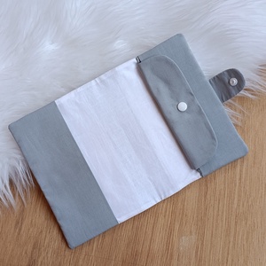 Kártyatartós egészségügyi kiskönyv borító - otthon & életmód - papír, írószer - egészségügyi kiskönyv borító - Meska.hu