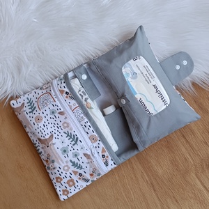 Pelenkatáska, pelenkázó neszeszer - táska & tok - pelenkatáska - pelenkatartó tok - Meska.hu