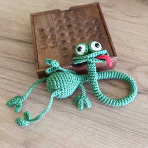 Horgolt béka táskadísz - táska & tok - kulcstartó & táskadísz - táskadísz - Meska.hu