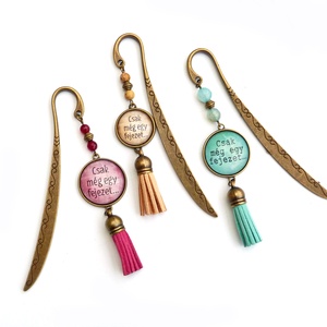 Csak még egy fejezet.... - üveglencsés könyvjelző  -  - Meska.hu