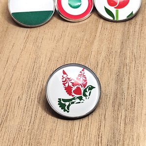 Madárkás kitűző, kokárda - Meska.hu