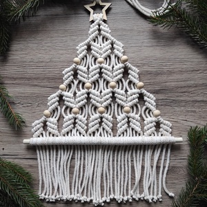 Makramé karácsonyfa ( natúr-arany színben ) - karácsony - karácsonyi lakásdekoráció - karácsonyi lakásdíszek - Meska.hu