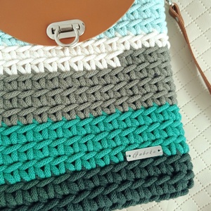 Női válltáska, crossbody - táska & tok - kézitáska & válltáska - vállon átvethető táska - Meska.hu