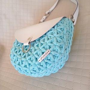 Mentakék női válltáska, jázmin mintával - táska & tok - kézitáska & válltáska - vállon átvethető táska - Meska.hu Mentakék női válltáska, jázmin mintával - táska & tok - kézitáska & válltáska - vállon átvethető táska - Meska.hu