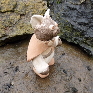 Kóbor Pöfeteg kerámia cica füstölőtartóval - művészet - szobor - kerámia - Meska.hu