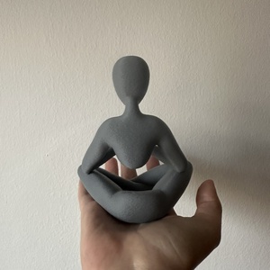 Meditáló figura  modern stílusú, 3D nyomtatott dekoráció - otthon & életmód - dekoráció - asztal és polc dekoráció - asztaldísz - Meska.hu