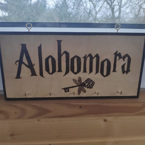 Alohomora Fali kulcstartó fából - otthon & életmód - dekoráció - fali és függő dekoráció - fali kulcstartó - Meska.hu