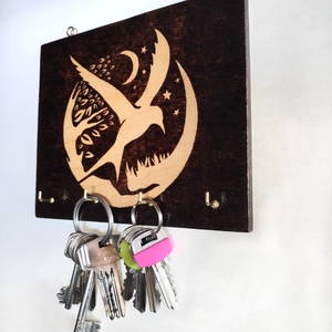 Fali kulcstartó pirográffal égetett madár motívummal - otthon & életmód - dekoráció - fali és függő dekoráció - fali kulcstartó - Meska.hu