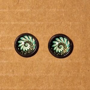 Fülbevaló - swirly zöld, Ékszer, Fülbevaló, Pötty fülbevaló, Ékszerkészítés, MESKA