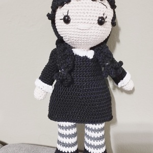 Horgolt Wednesday baba-amigurumi - játék & sport - baba & babaház - baba - Meska.hu