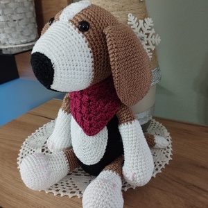Horgolt beagle kutya-amigurumi - játék & sport - plüssállat & játékfigura - kutya - Meska.hu