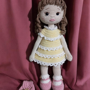 Kathy horgolt baba - játék & sport - baba & babaház - öltöztethető baba - Meska.hu