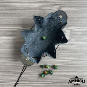 2in1 szütyő és kockatálca - fekete - sötétzöld krokkómintás - játék & sport - táblajáték és kártyajáték - társasjátékok - dobókocka - Meska.hu