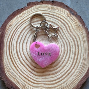 Szíves csillogó kulcstartók - Meska.hu