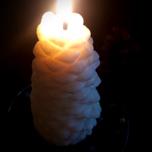 Mandulafenyő tobozgyertya - otthon & életmód - gyertya, illat, aroma - gyertya - Meska.hu