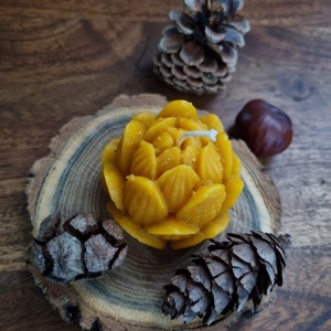 Méhviasz lótuszbimbó gyertya, Otthon & Életmód, Gyertya, illat, aroma, Gyertya, Gyertya-, mécseskészítés, MESKA