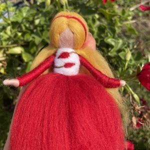 Csipkebogyó gyapjú tündér - karácsony - karácsonyi lakásdekoráció - karácsonyi manók, figurák - Meska.hu