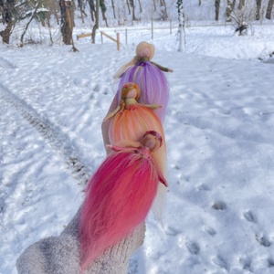 Virágos gyapjú tündérek - otthon & életmód - dekoráció - ajtó- és ablak dekoráció - ablakdísz - Meska.hu