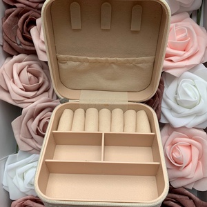 Valentin napi ajándékcsomag ékszertartóval - ékszer - ékszertartó - ékszerdoboz - Meska.hu