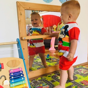 Montessori-tükör  Égerfából - játék & sport - készségfejlesztő és logikai játék - montessori szivárvány, waldorf játékok - Meska.hu