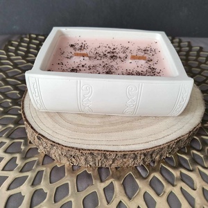 Szójagyertya könyv alakú tartóban - otthon & életmód - gyertya, illat, aroma - gyertya - Meska.hu