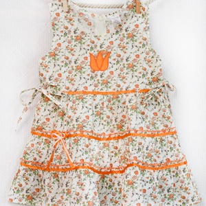 Narancs-vajszínű 110-152-es apróvirágos nyári ruha -  - Meska.hu