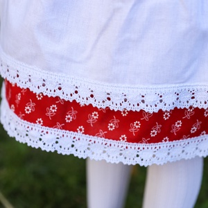 Piros néptáncos szoknya 20-90 cm, apró virágos, pirosfestő mintájú (NEM pörgős, 150 cm körben) - ruha & divat - női ruha - szoknya - Meska.hu