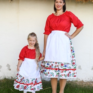 EXTRA PÖRGŐS, megkötős, 3 szélhosszas, 45-85 cm hosszú, matyó mintás néptáncos szoknya - ruha & divat - babaruha & gyerekruha - szoknya - Meska.hu