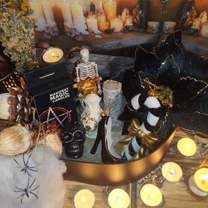 A boszorkány karácsonya ajándékcsomag bűbájosoknak gyertyával cuki díszekkel füstölővel  - Meska.hu