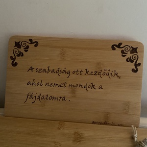 Fa vágódeszka - A szabadság ott kezdődik, ahol nemet mondok a fájdalomra - Meska.hu